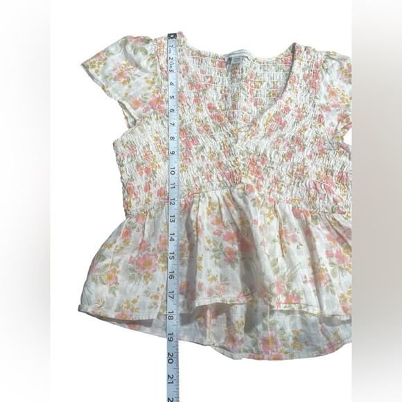 American Eagle Floral V-neck Smocked Peplum Cropped Top Small Women’s EUC - Picture 3 of 10